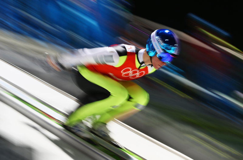 Illustration for article titled Olympic Ski Jumping Makes For Some Cool And Trippy Photos